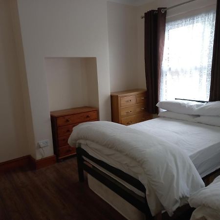 Bubblesbnb- 4 Bedroom House London Eksteriør billede