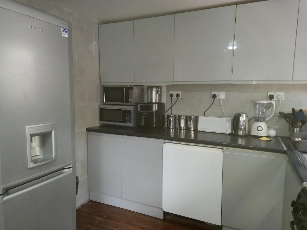 Bubblesbnb- 4 Bedroom House London Eksteriør billede